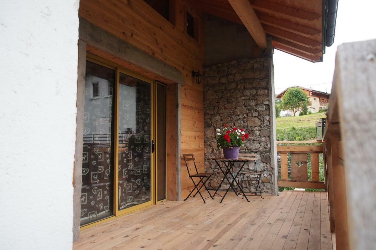 Bed & Breakfast Chez Julie Thollon-les-Memises